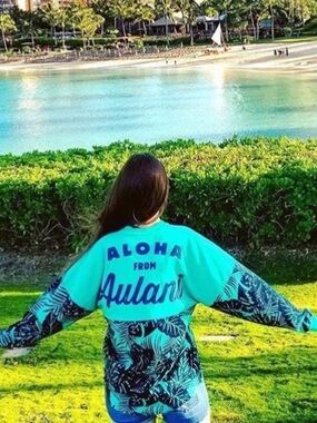 Disney Spirit Jersey Aloha Aulani Hawaiian Resort Long Sleeve Pullover